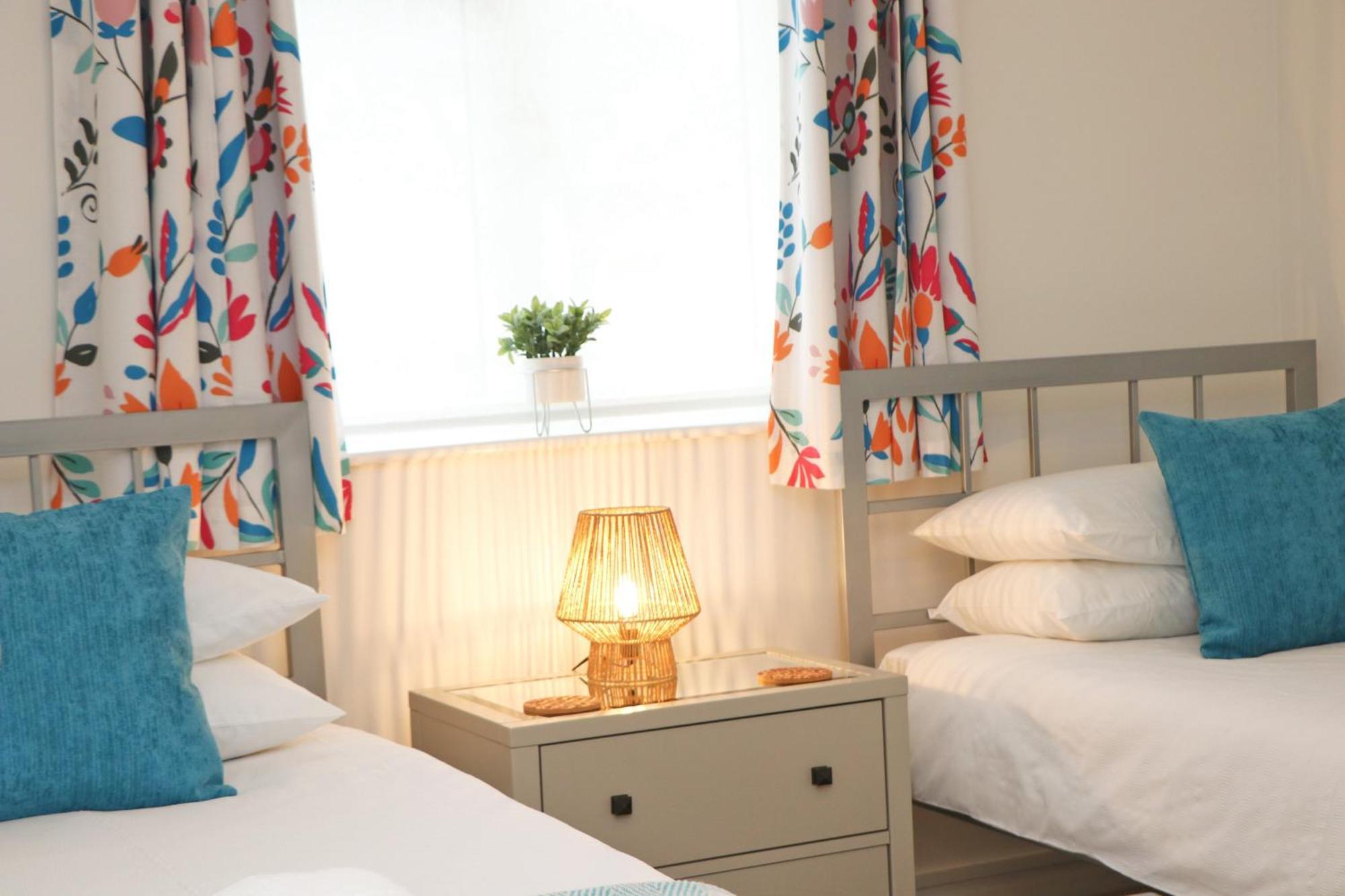 7 Bays For 7 Days! Spacious Bungalow Near 7 Beaches Saint Merryn Eksteriør bilde